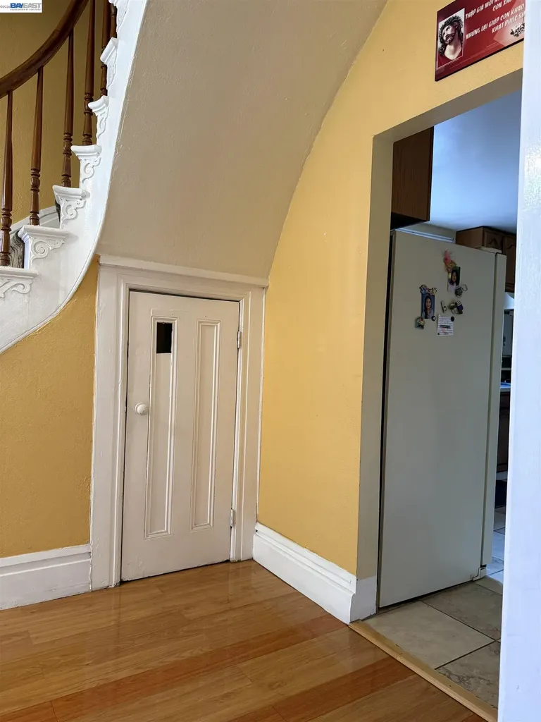 663 25th Street Oakland CA 94612