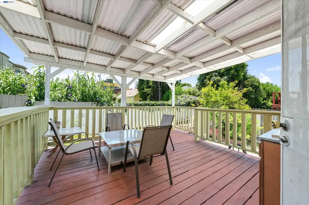 663 25th Street Oakland CA 94612