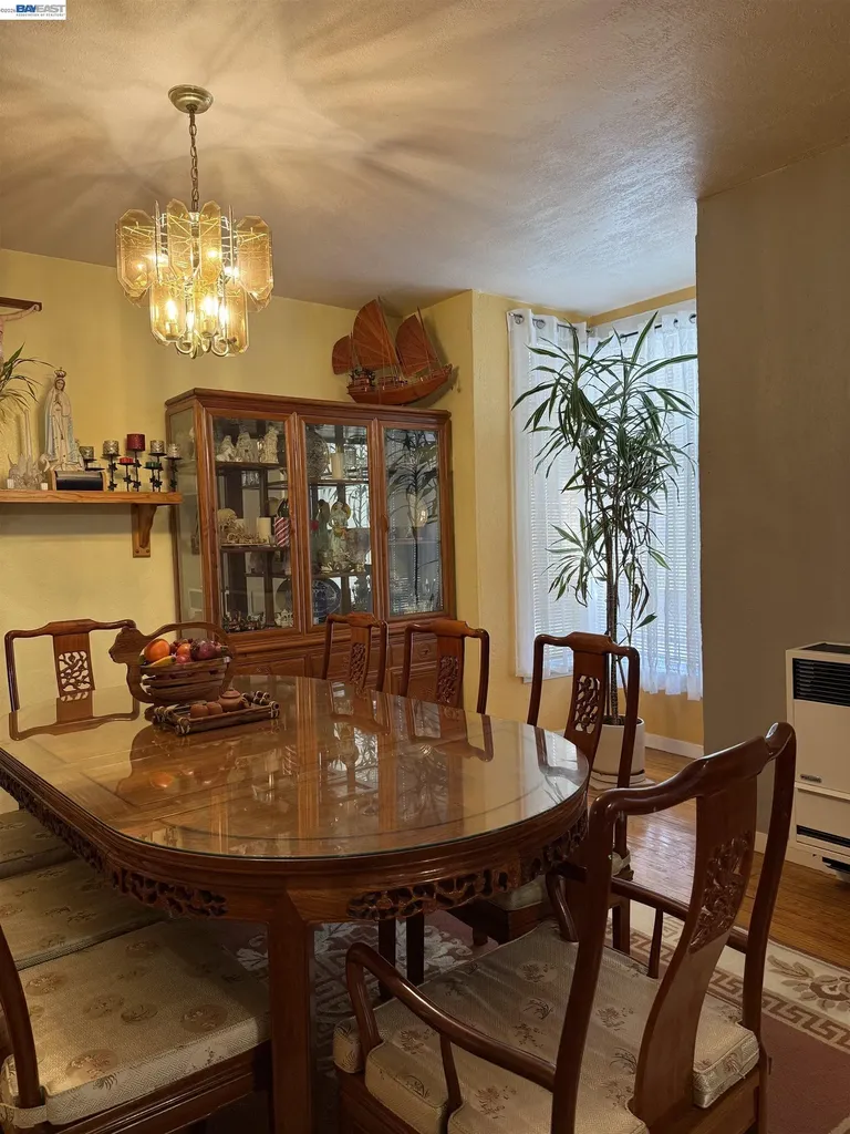 663 25th Street Oakland CA 94612
