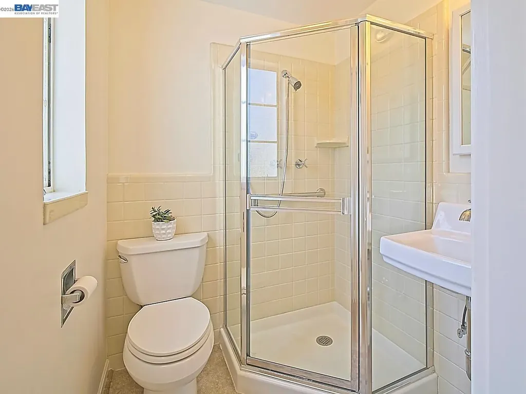 962 Lee Avenue San Leandro CA 94577