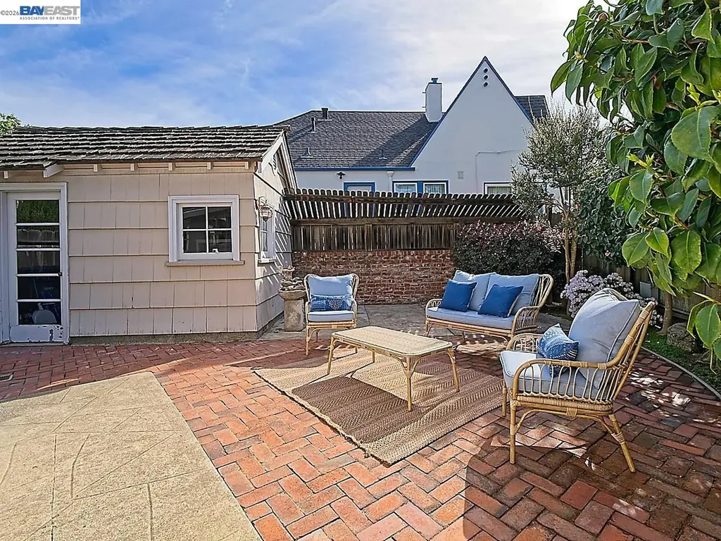 962 Lee Avenue San Leandro CA 94577