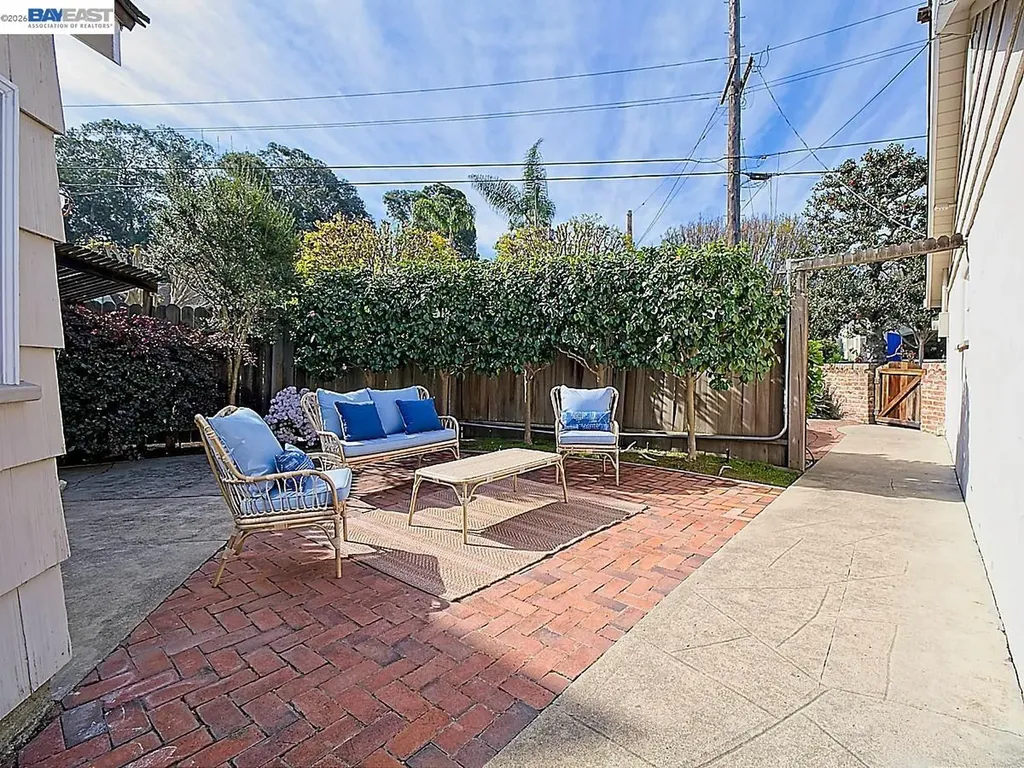 962 Lee Avenue San Leandro CA 94577