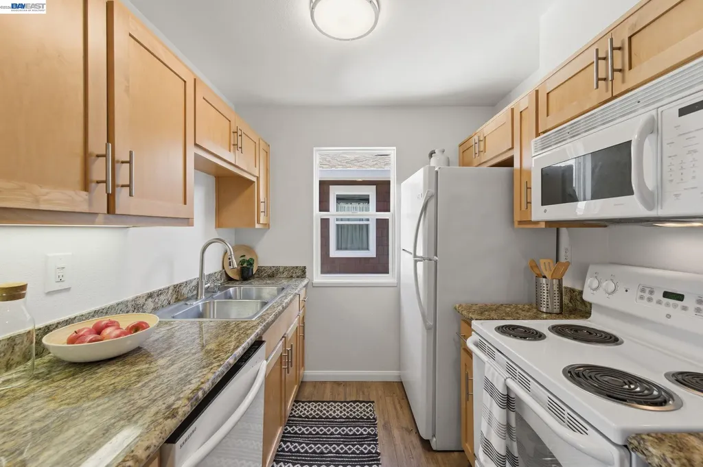 22 Marina Lakes Drive Richmond CA 94804