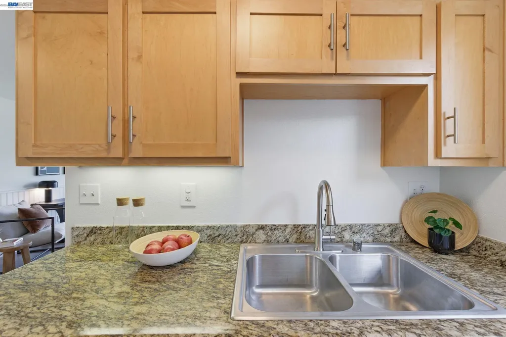 22 Marina Lakes Drive Richmond CA 94804