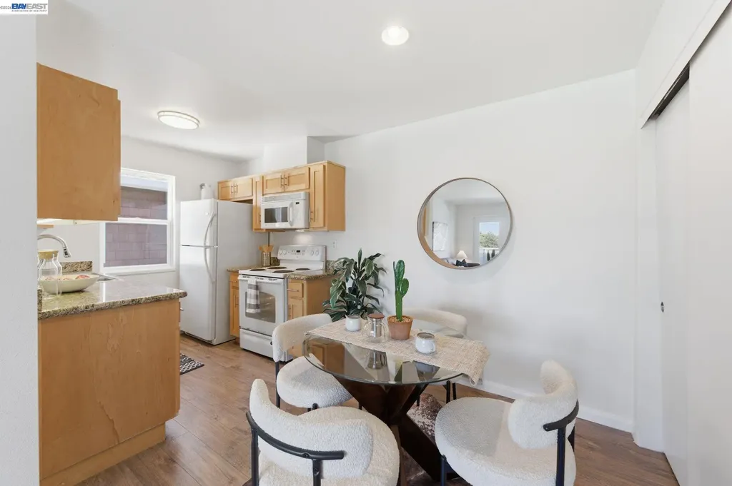 22 Marina Lakes Drive Richmond CA 94804