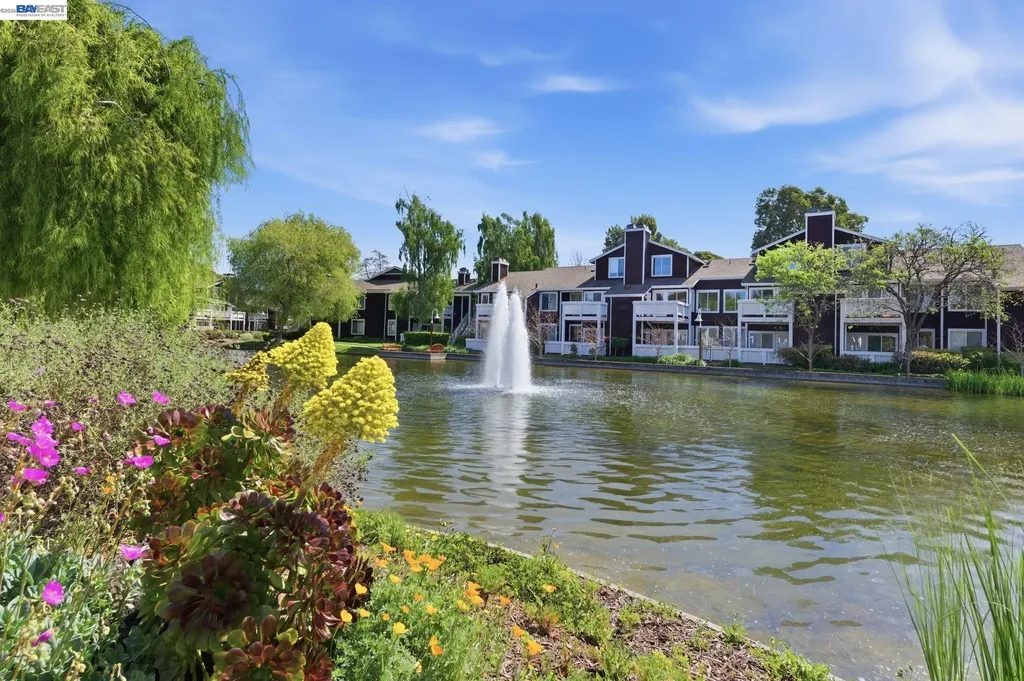 22 Marina Lakes Drive Richmond CA 94804
