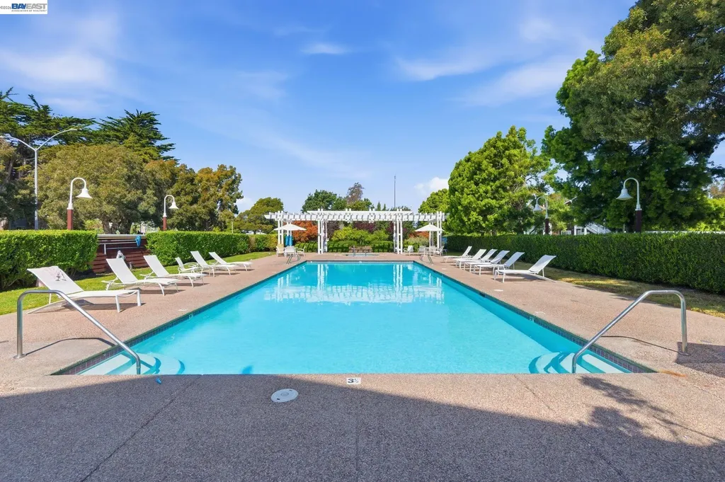 22 Marina Lakes Drive Richmond CA 94804