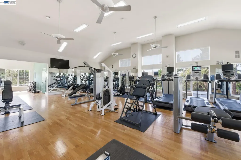 22 Marina Lakes Drive Richmond CA 94804
