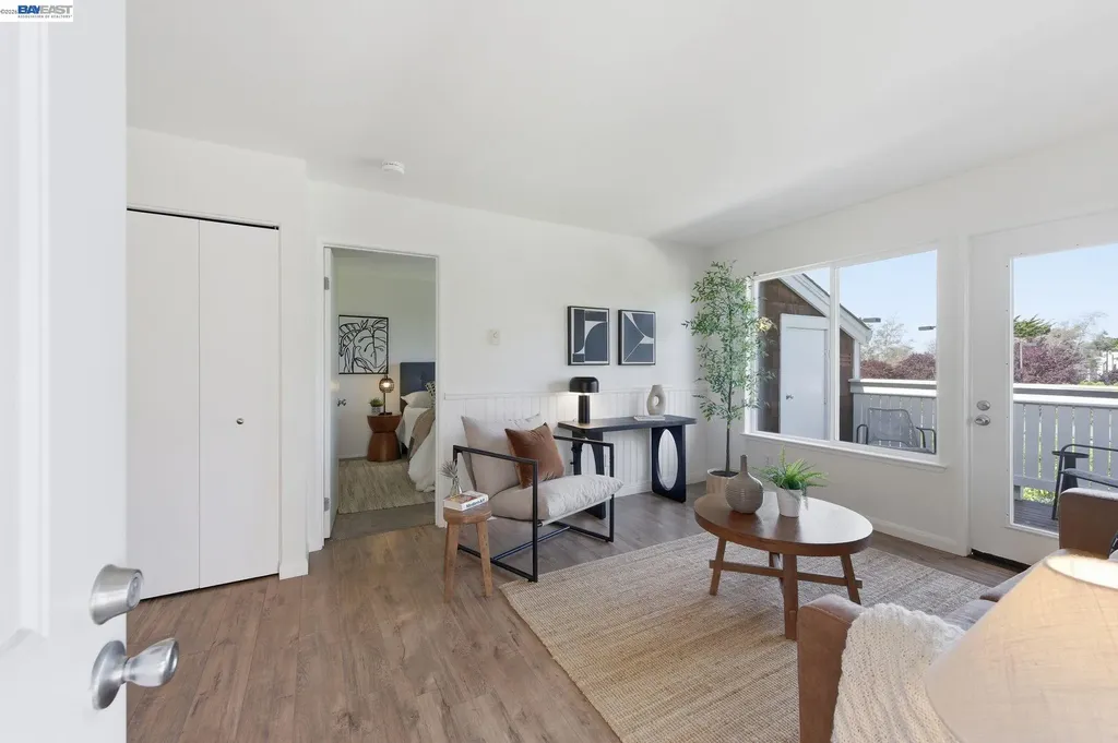 22 Marina Lakes Drive Richmond CA 94804