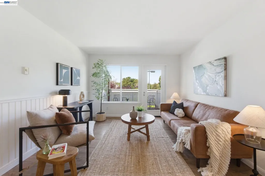 22 Marina Lakes Drive Richmond CA 94804