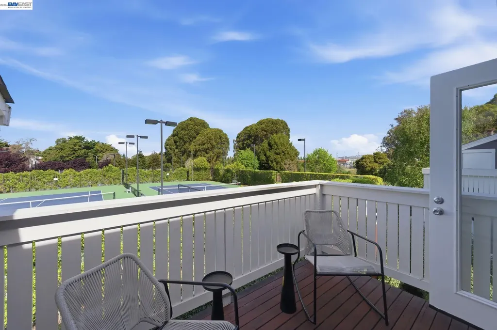 22 Marina Lakes Drive Richmond CA 94804