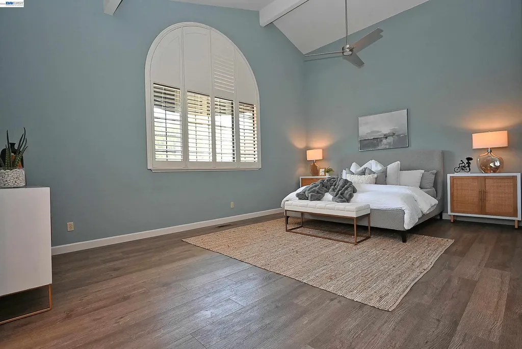 16 Mcnamara Lane Martinez CA 94553