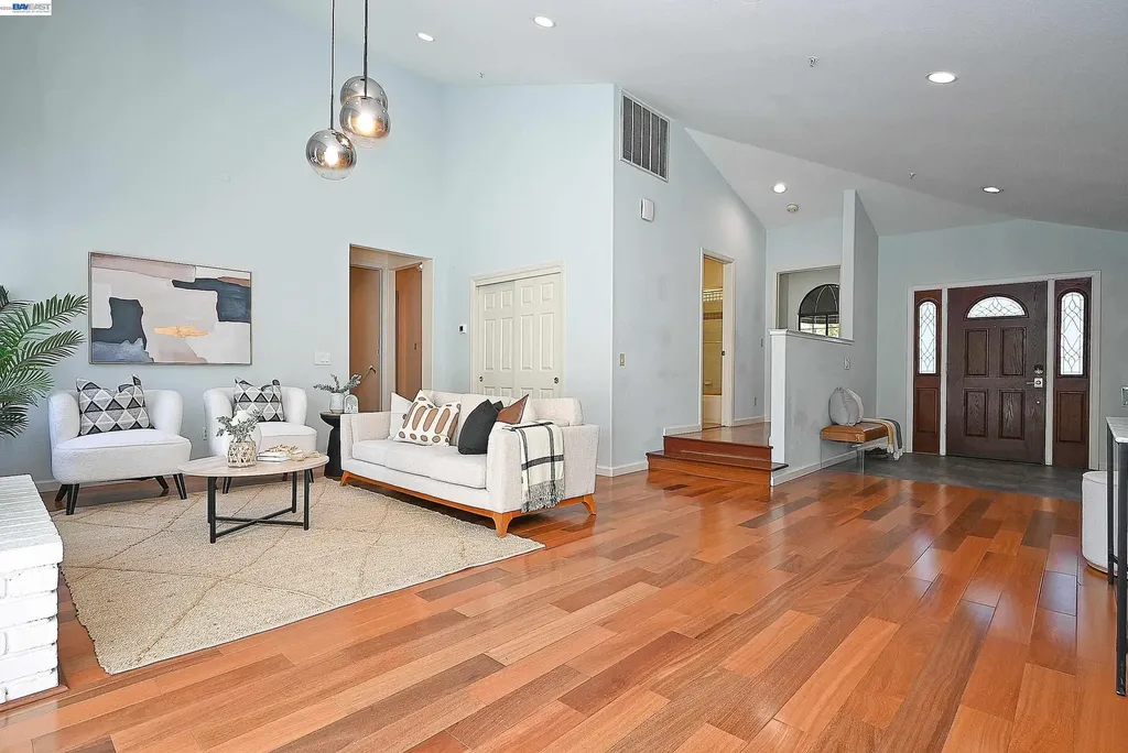 16 Mcnamara Lane Martinez CA 94553