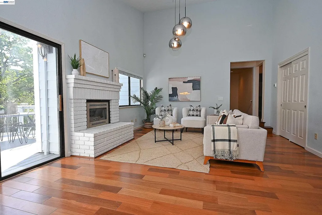 16 Mcnamara Lane Martinez CA 94553