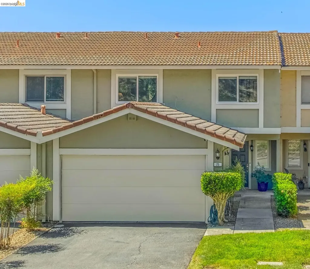 25 Graeagle Oakland CA 94605