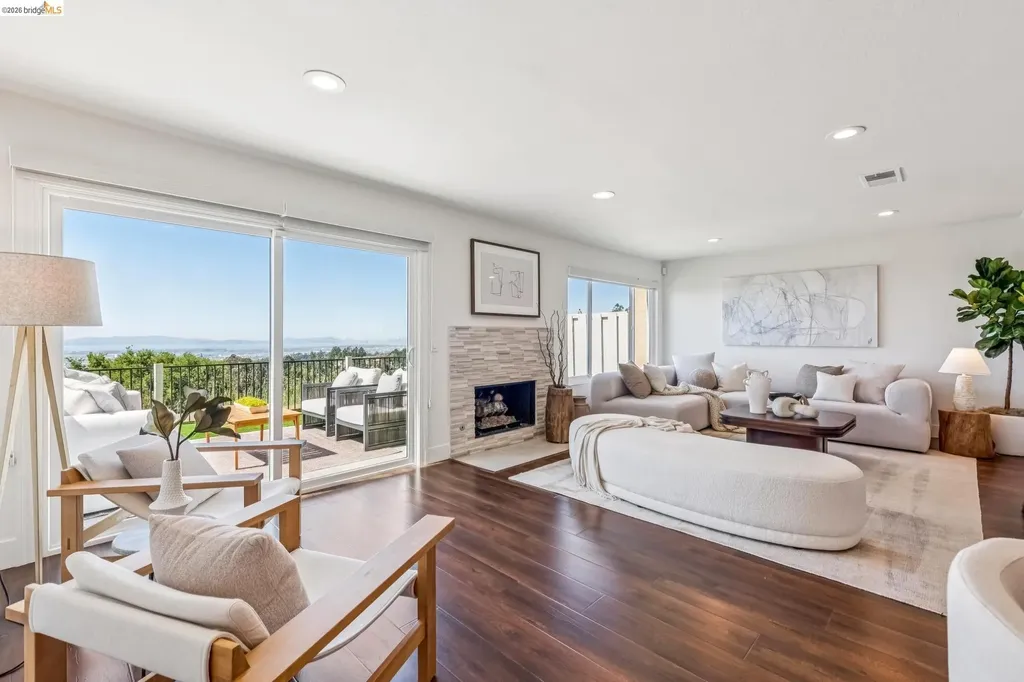 25 Graeagle Oakland CA 94605