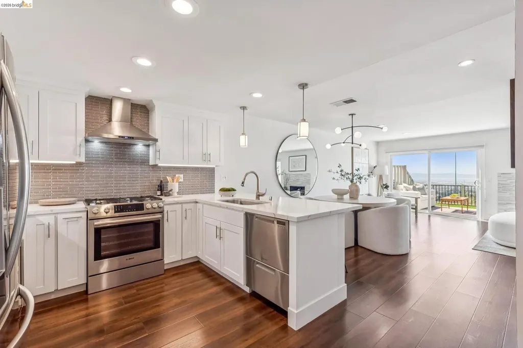 25 Graeagle Oakland CA 94605