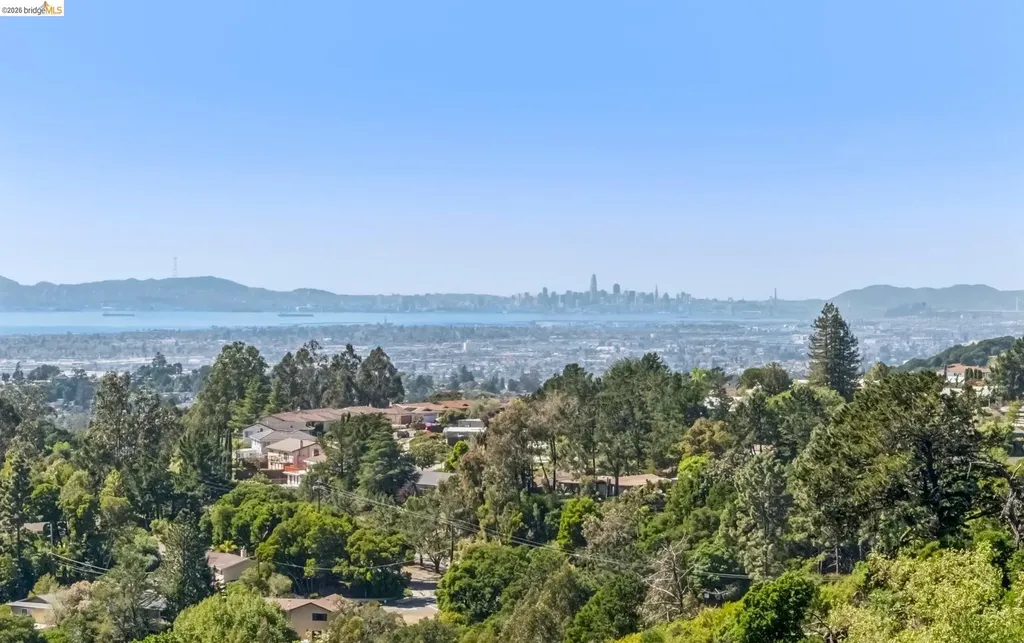 25 Graeagle Oakland CA 94605