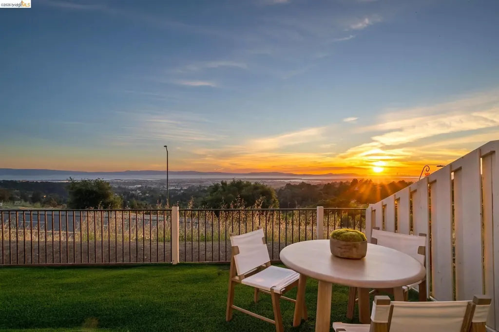 25 Graeagle Oakland CA 94605