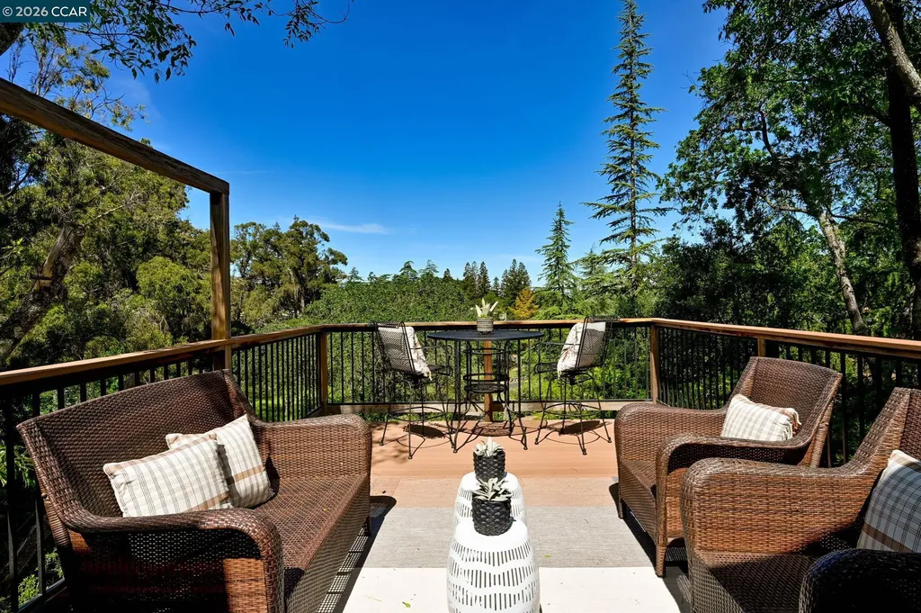 1418 Linton Place Martinez CA 94553