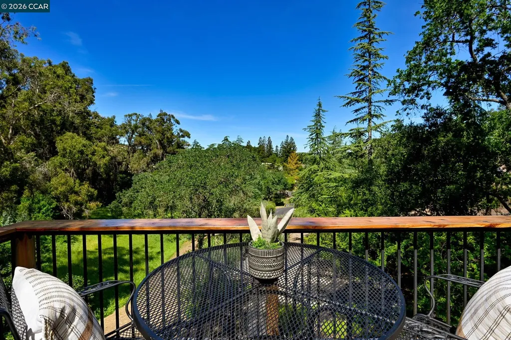 1418 Linton Place Martinez CA 94553