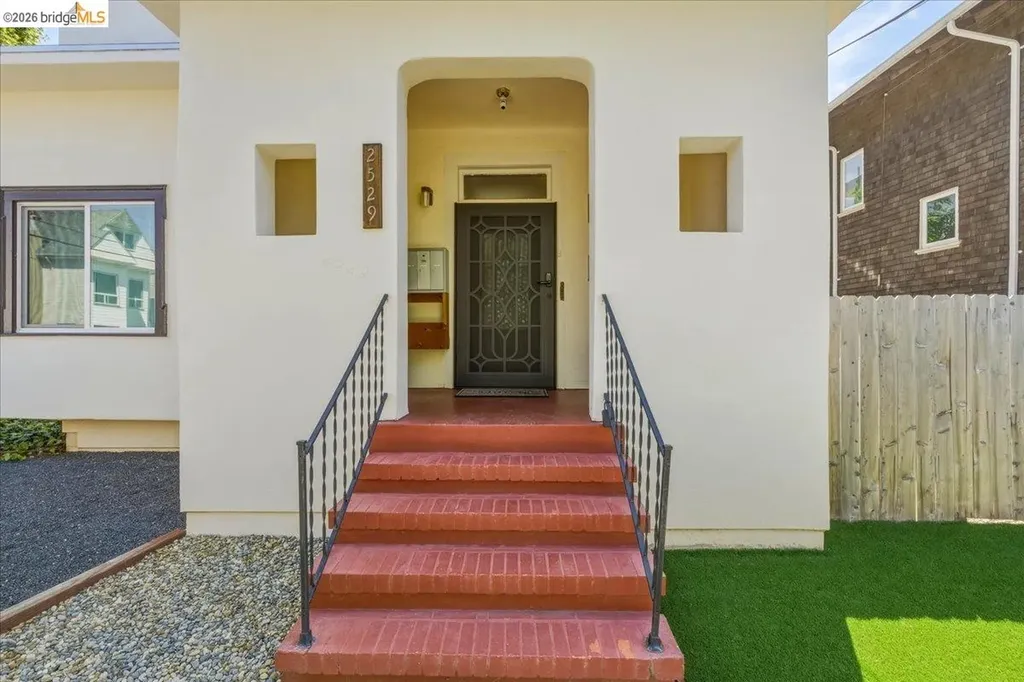 2529 Ellsworth Street Berkeley CA 94704