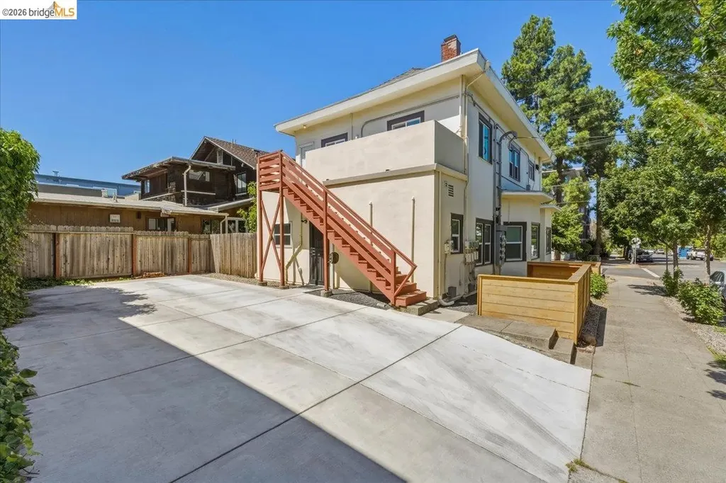 2529 Ellsworth Street Berkeley CA 94704