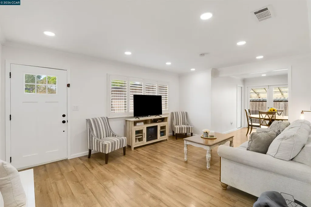 4321 Cowell Road Concord CA 94518
