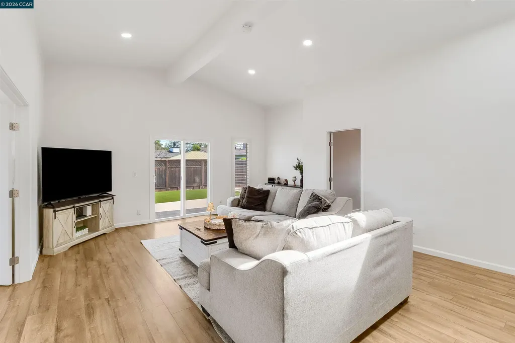 4321 Cowell Road Concord CA 94518