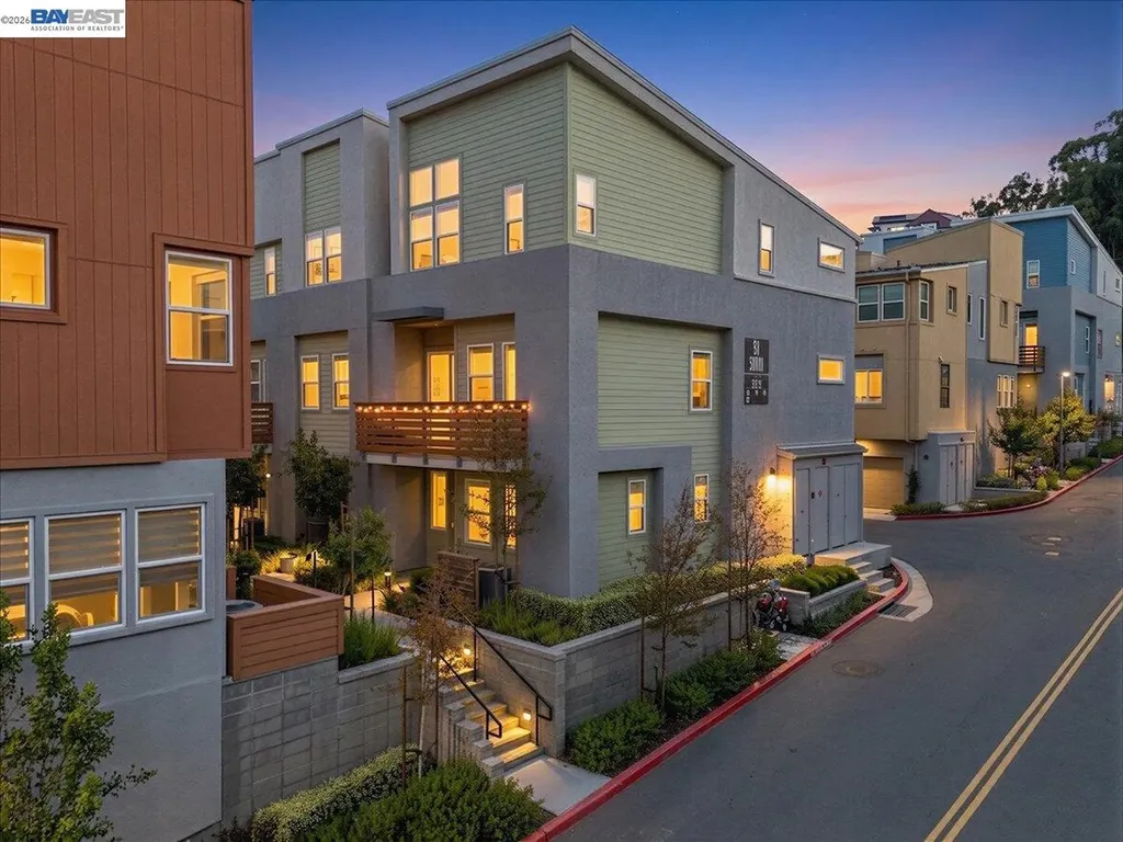 592 Somi Court Hayward CA 94544