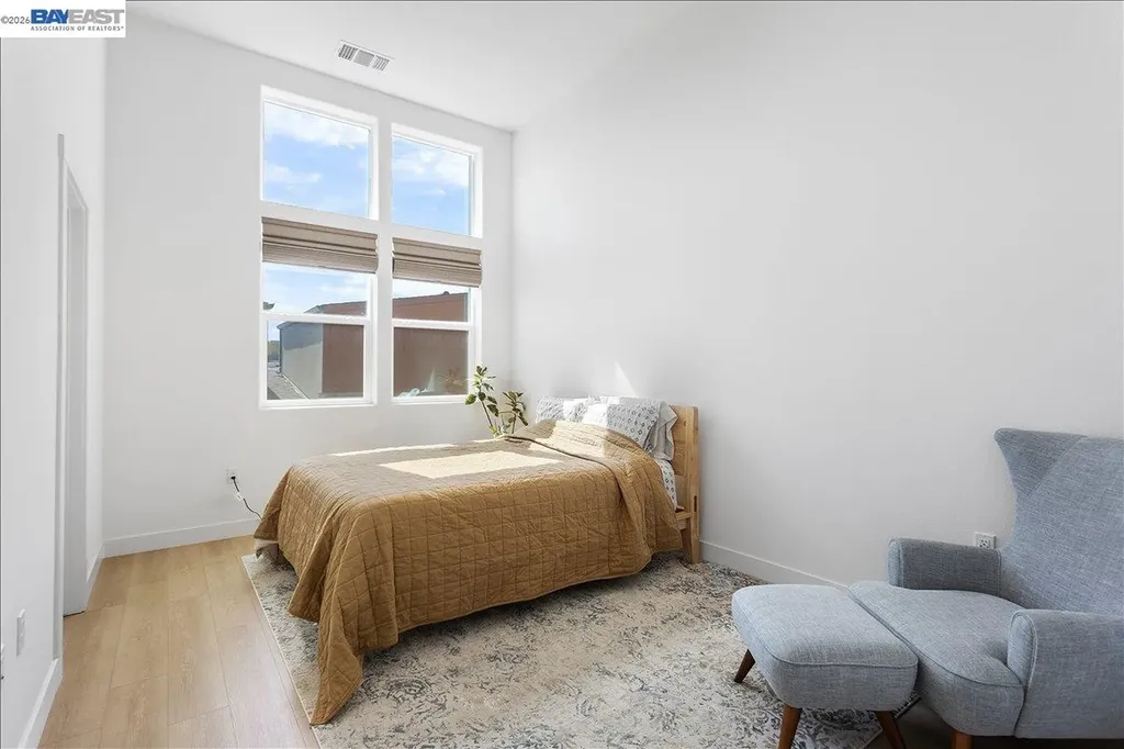 592 Somi Court Hayward CA 94544