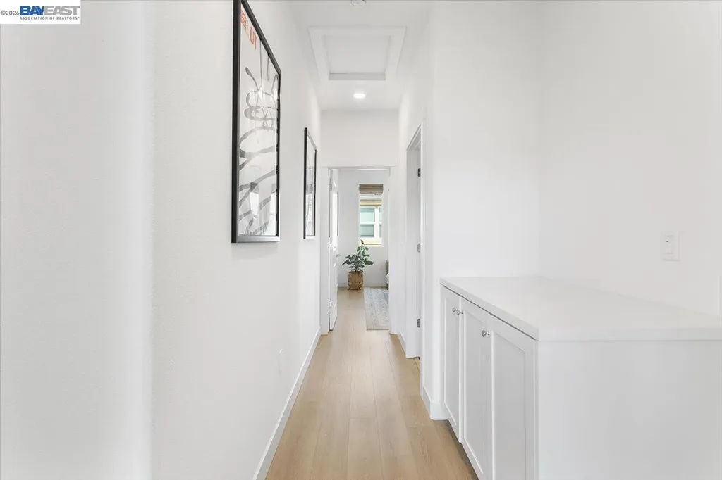 592 Somi Court Hayward CA 94544