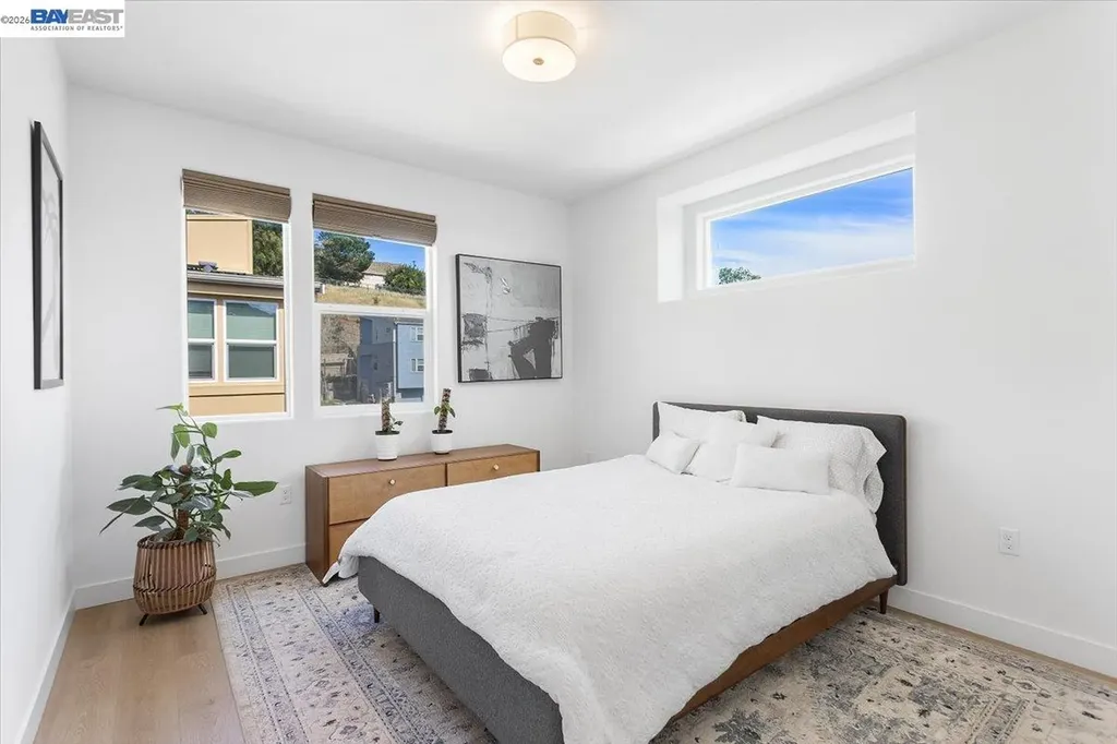 592 Somi Court Hayward CA 94544