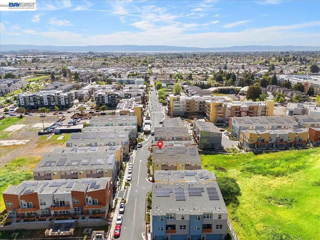 592 Somi Court Hayward CA 94544