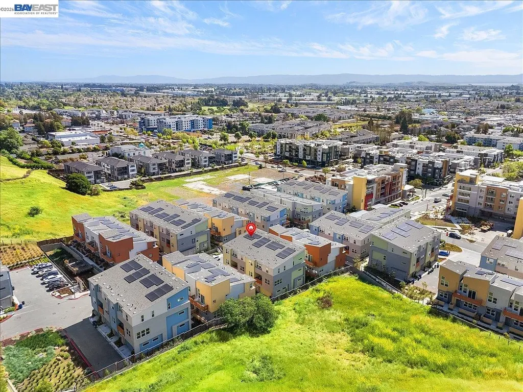 592 Somi Court Hayward CA 94544
