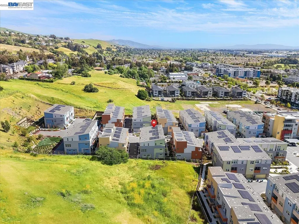 592 Somi Court Hayward CA 94544