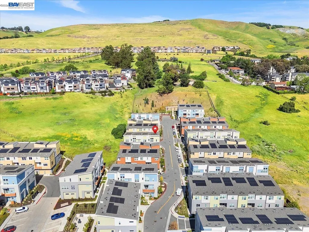 592 Somi Court Hayward CA 94544