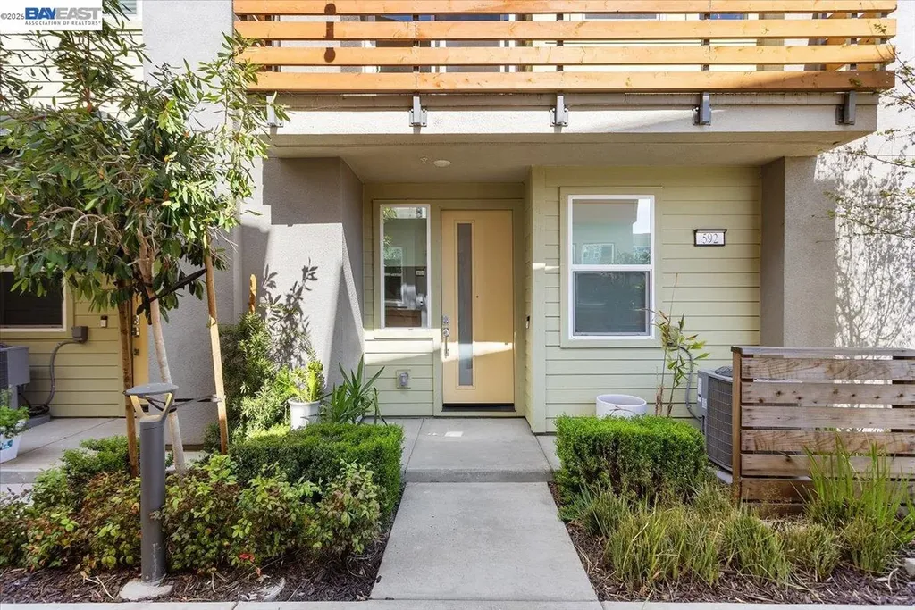 592 Somi Court Hayward CA 94544