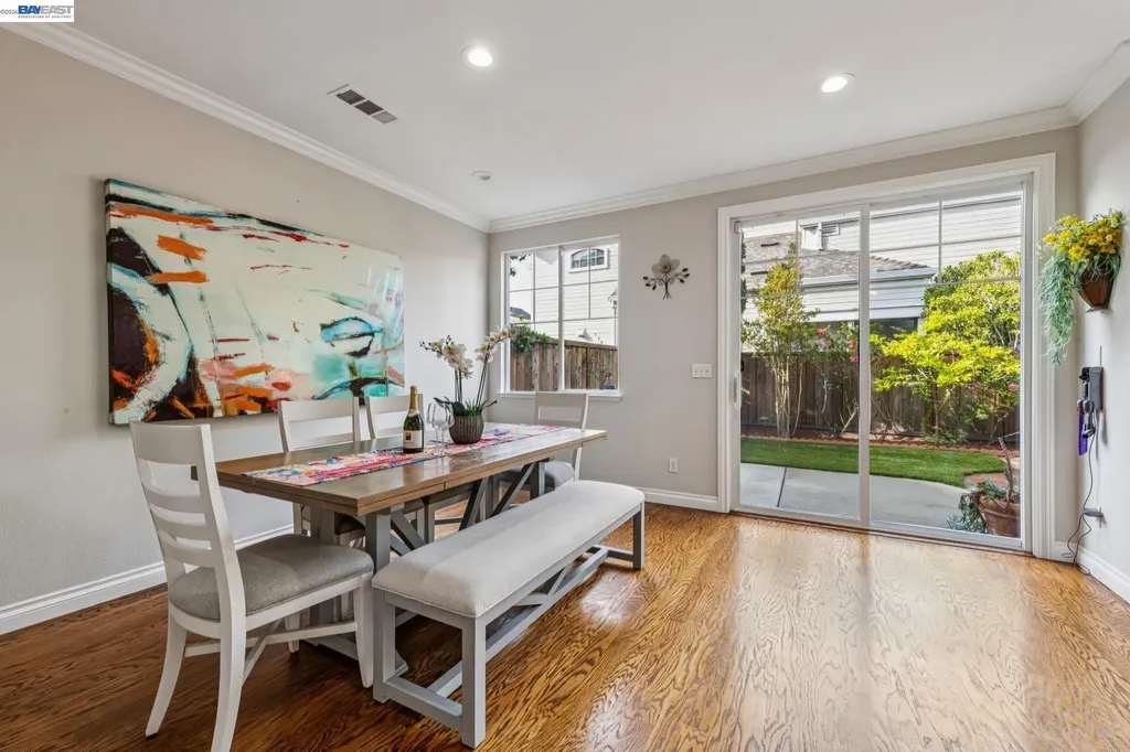 35 Britt Court Alameda CA 94502