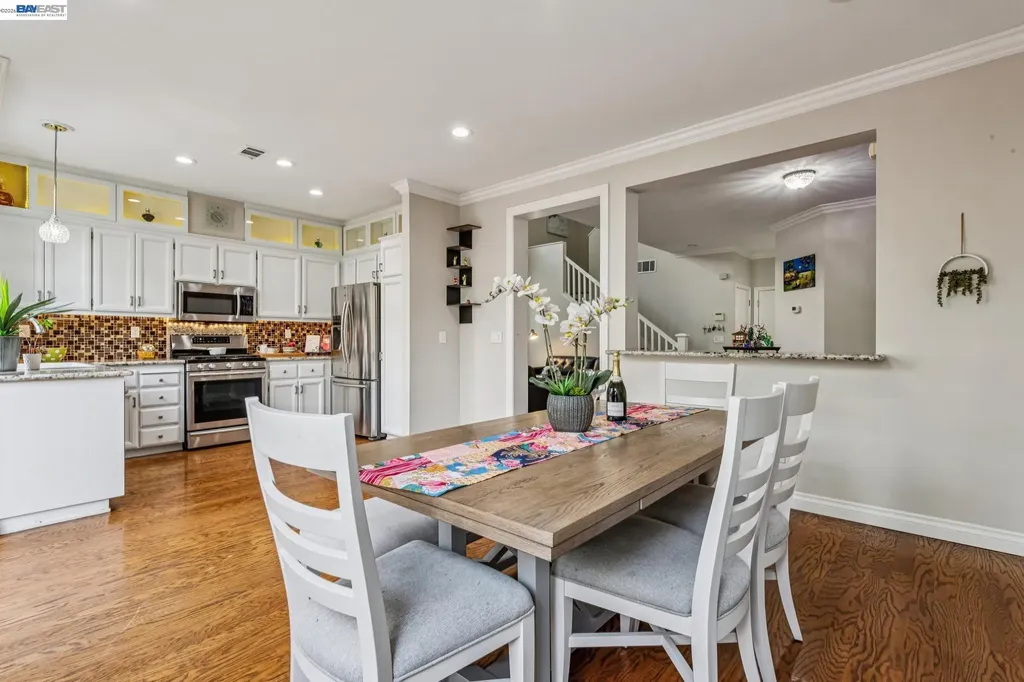 35 Britt Court Alameda CA 94502