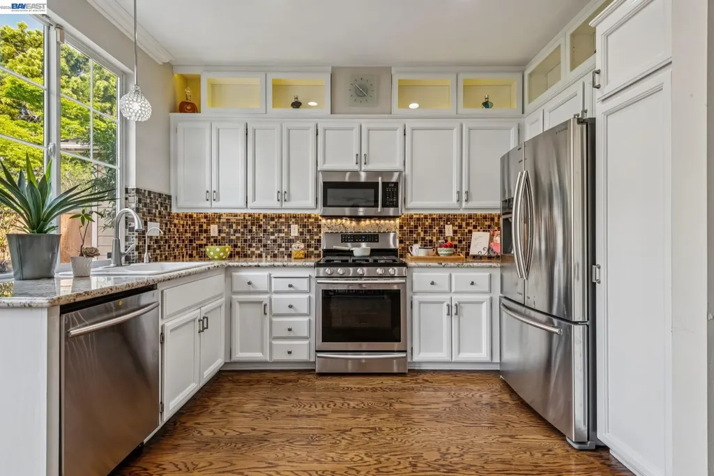35 Britt Court Alameda CA 94502