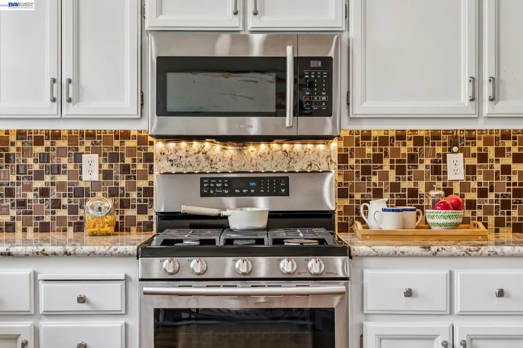 35 Britt Court Alameda CA 94502