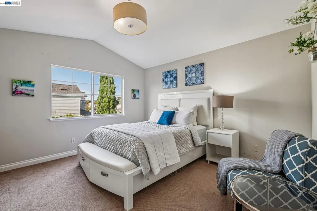 35 Britt Court Alameda CA 94502