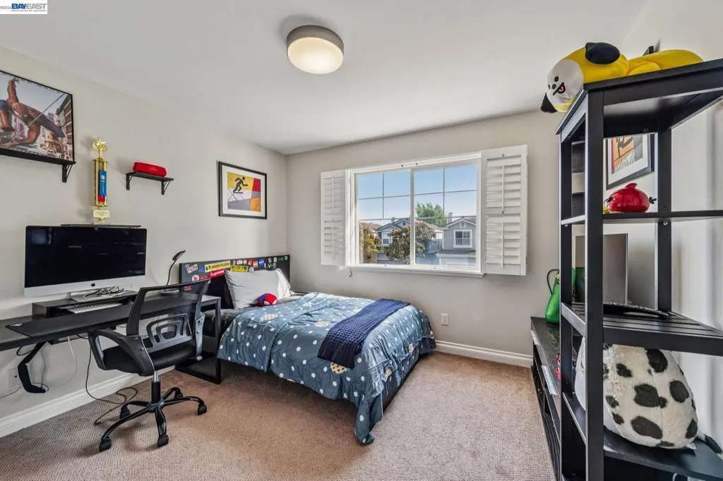 35 Britt Court Alameda CA 94502