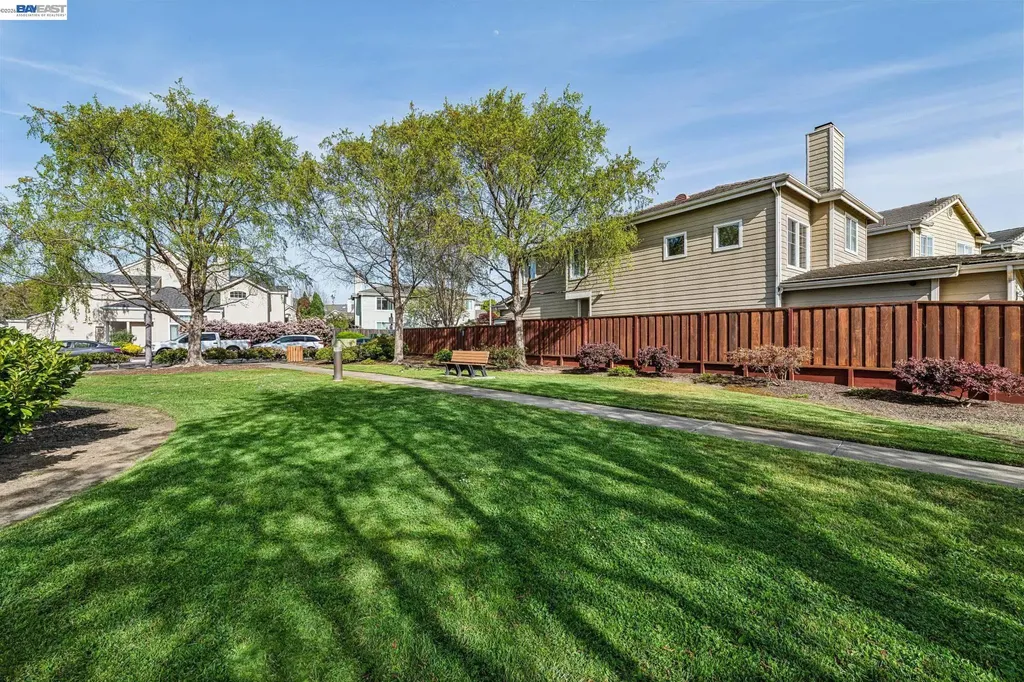 35 Britt Court Alameda CA 94502