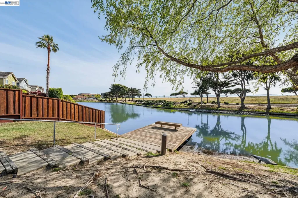 35 Britt Court Alameda CA 94502