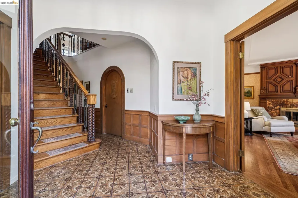 824 Paru Street Alameda CA 94501