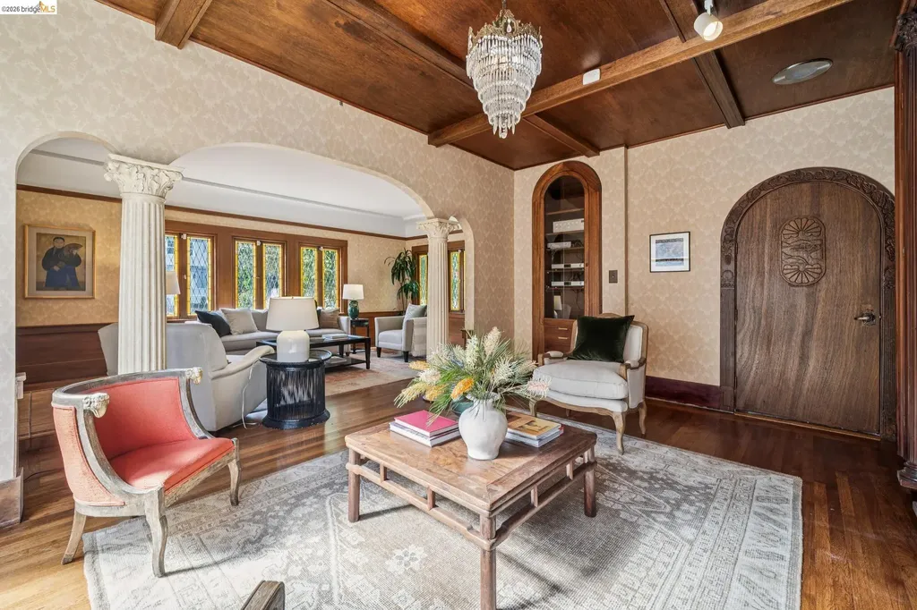 824 Paru Street Alameda CA 94501