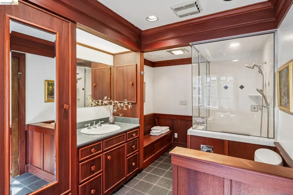 824 Paru Street Alameda CA 94501