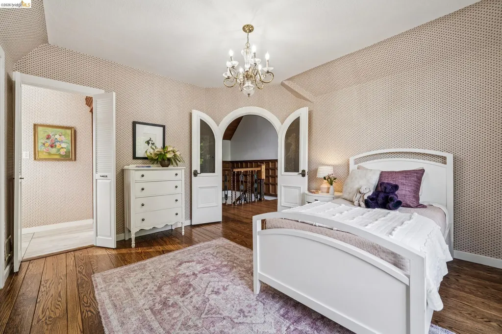 824 Paru Street Alameda CA 94501